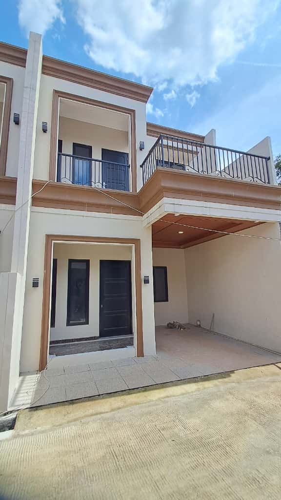 Rumah 2 Lantai Qonita BRI 1 Lokasi Strategis di GDC Depok