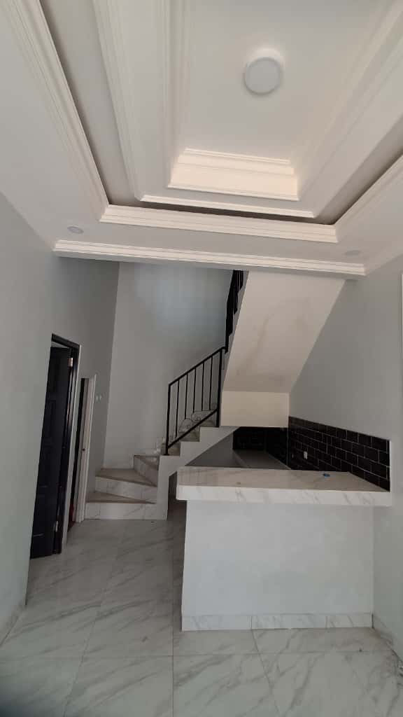 Rumah 2 Lantai Qonita BRI 1 Lokasi Strategis di GDC Depok