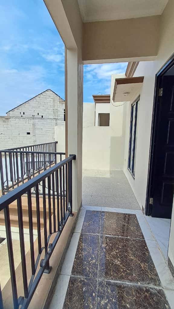 Rumah 2 Lantai Qonita BRI 1 Lokasi Strategis di GDC Depok